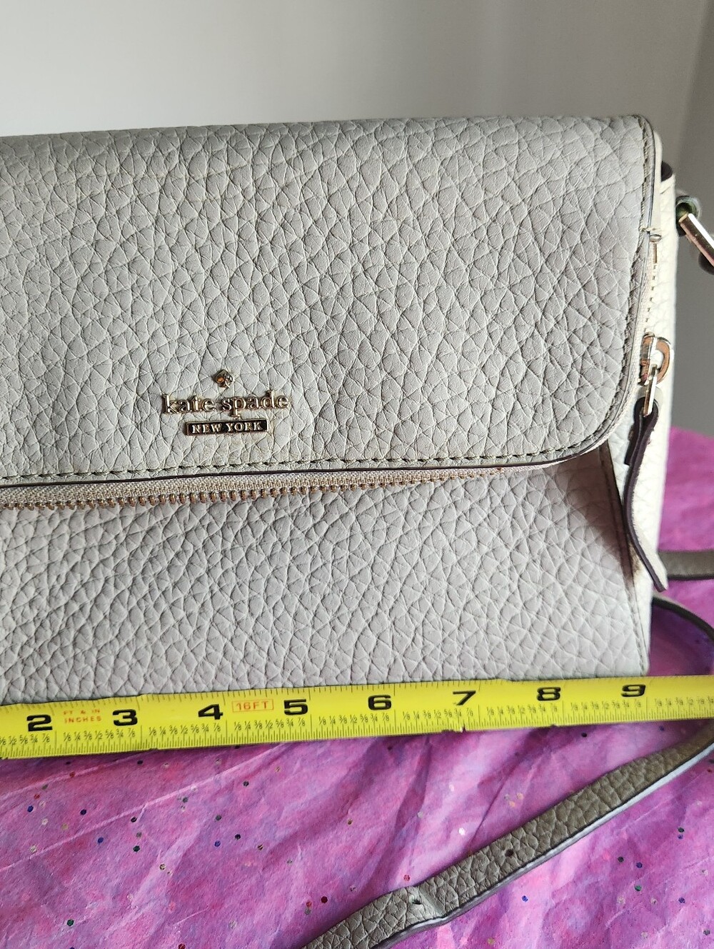 Kate Spade New York Carter Street Berrin Crossbody Bag, EUC - Picture 9 of 11